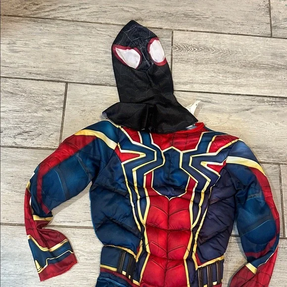 Marvel Spiderman Red and Blue Superhero Costume with padded Chest Muscles Boys L - Picture 4 of 5
